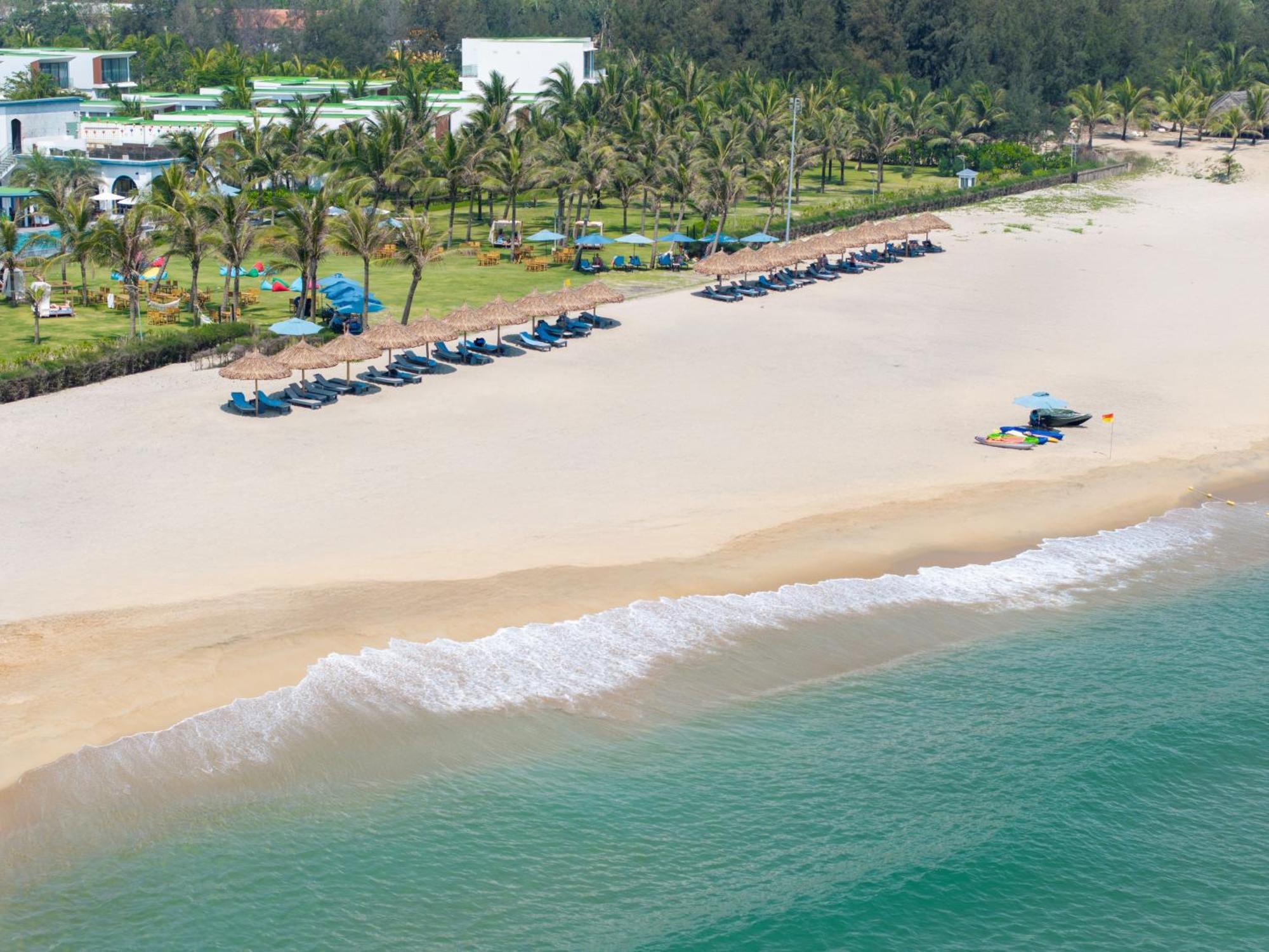 Wyndham Hoi An Royal Beachfront Resort & Villas An Bàn Exterior foto